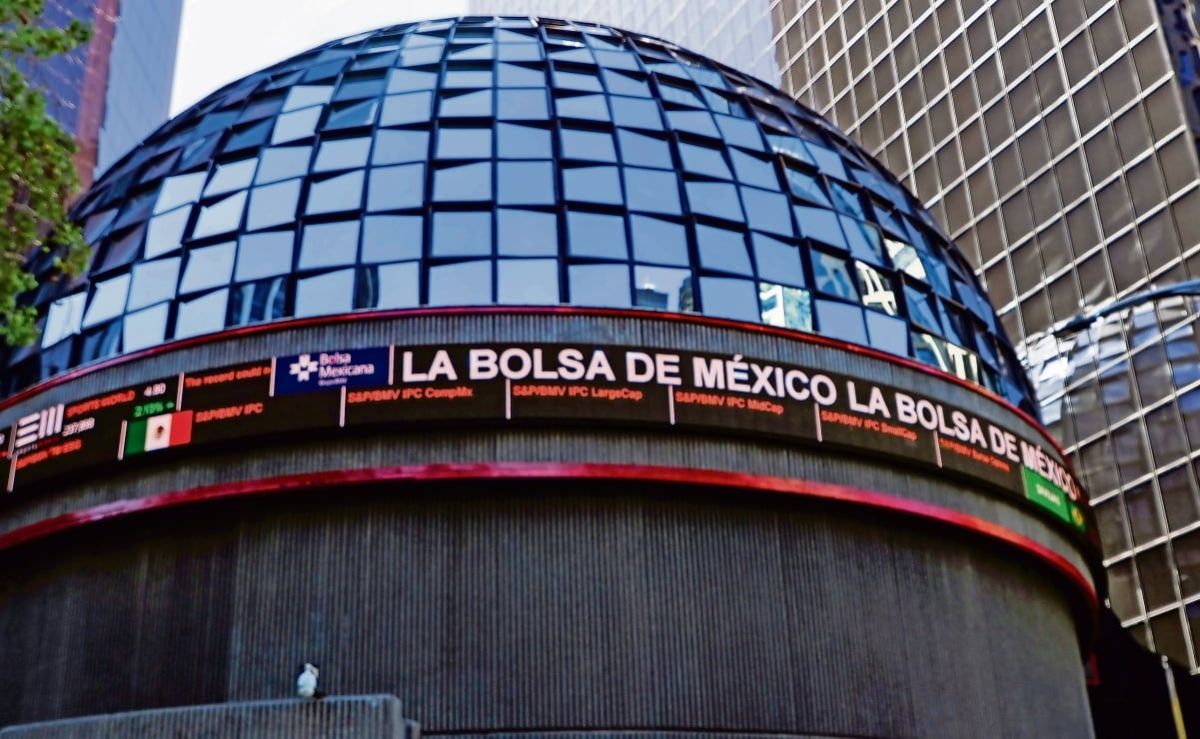 Fibra-Park-Life-debuta-en-la-Bolsa-Mexicana-como-la-primera-Fibra-especializada-en-vivienda-de-renta