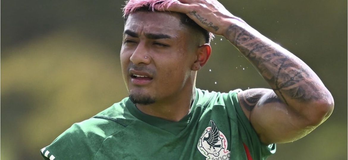 Julian-Araujo-sufre-distension-de-cuadriceps-y-su-presencia-en-el-Mundial-queda-en-duda