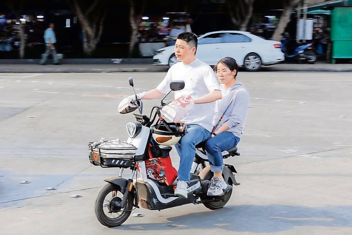 CDMX-exigira-placas-licencia-y-casco-para-scooters-y-bicicletas-electricas-sanciones-y-puntos-a-conductores