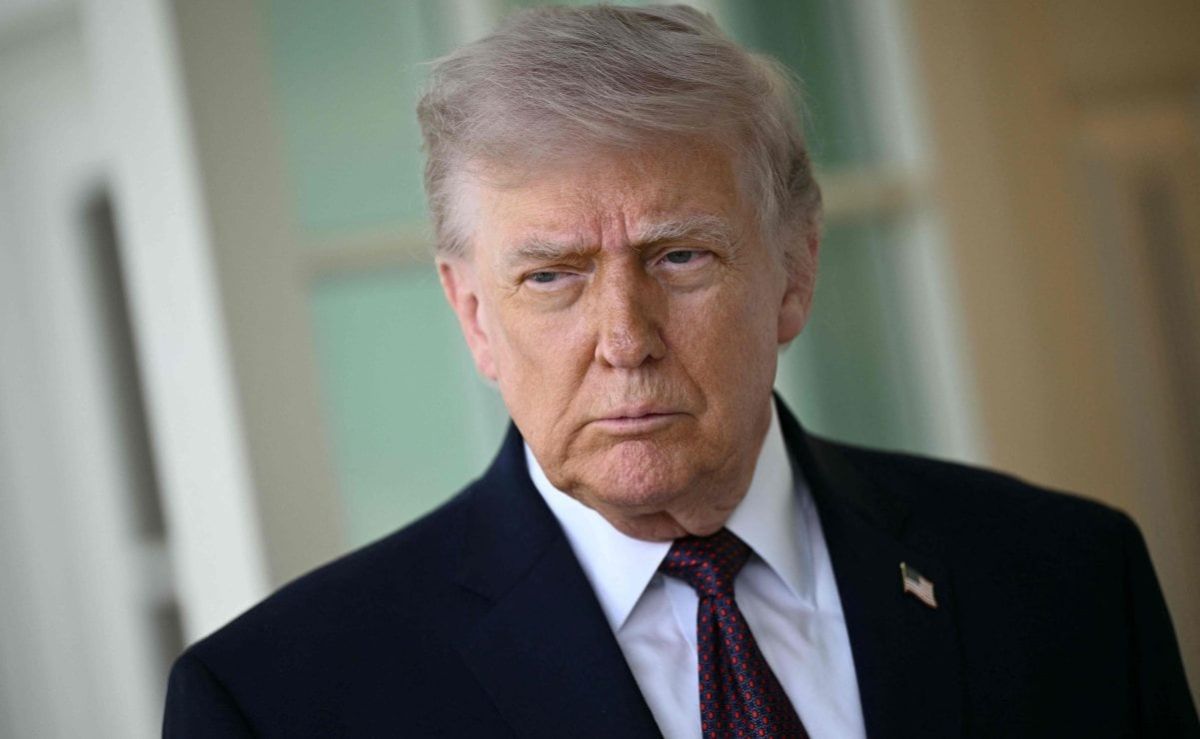Trump-afirma-que-no-tiene-prisa-por-negociar-con-Iran-y-respalda-el-bloqueo-naval